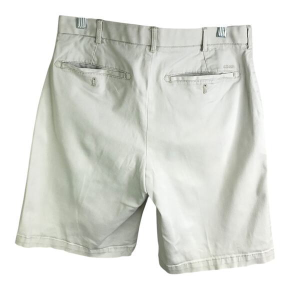 Izod Saltwear Chino Short Size 32 Light Khaki Stretch Flat Front Summer Classic - Picture 4 of 9